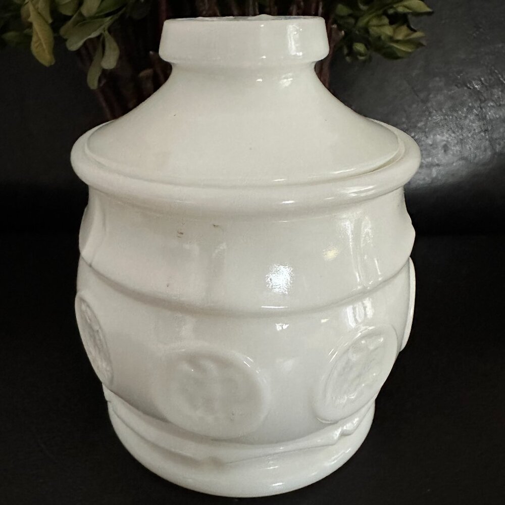 Wheaton Milk Glass Eagle Coin Medallion Lidded Sugar Bowl-Jar 1970's USA